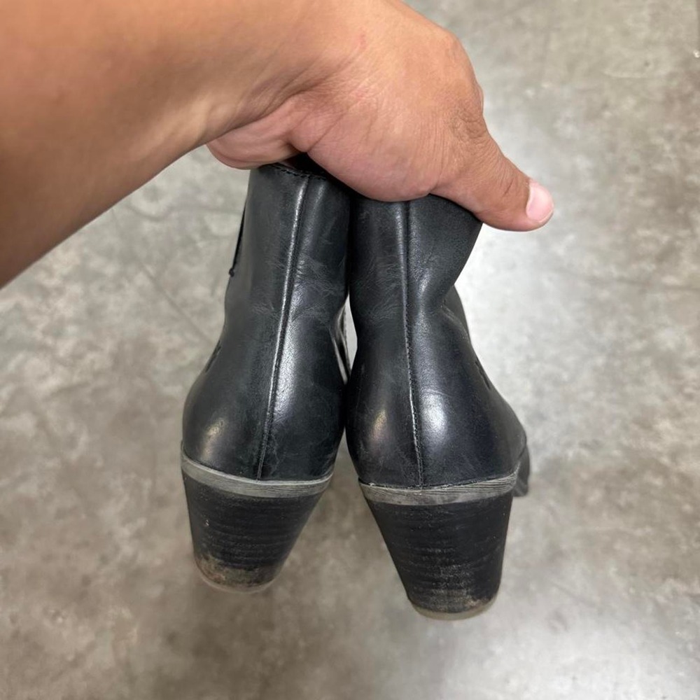 FRYE Jennifer Black Leather Ankle Boots Western Block Heel 3471729-BLK Womens 8 - Picture 3 of 6